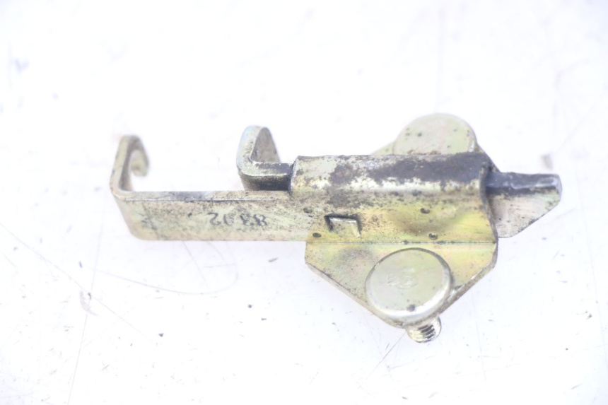 photo de ZAMEK SIEDZENIA YAMAHA XJN DIVERSION 600 (2000 - 2003) - Szczegół części