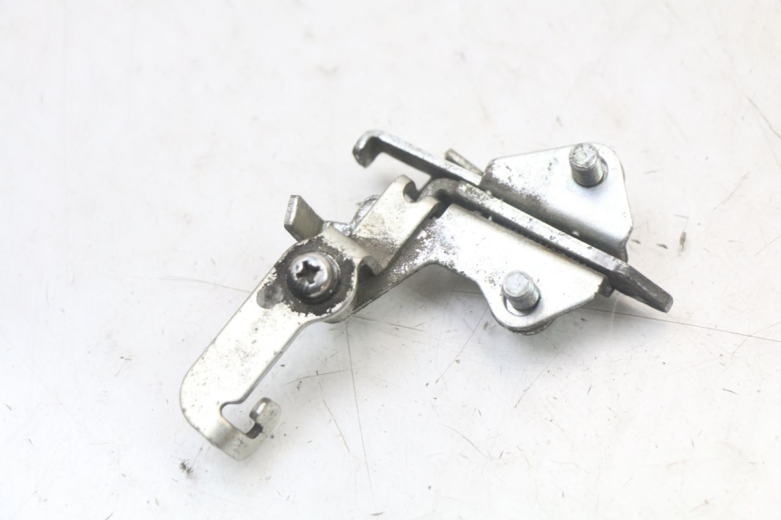 photo de ZAMEK SIEDZENIA YAMAHA FJR ABS 1300 (2006 - 2012) - Zoom stanu zużycia