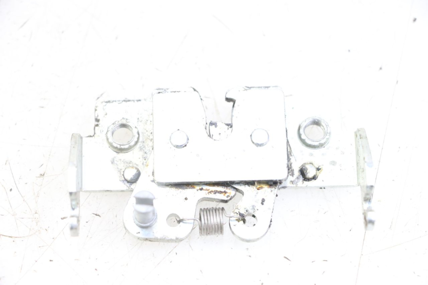 photo de Zamek siedzenia YAMAHA NEO'S NEOS 2T EASY 50 (2013 - 2016) - Widok główny