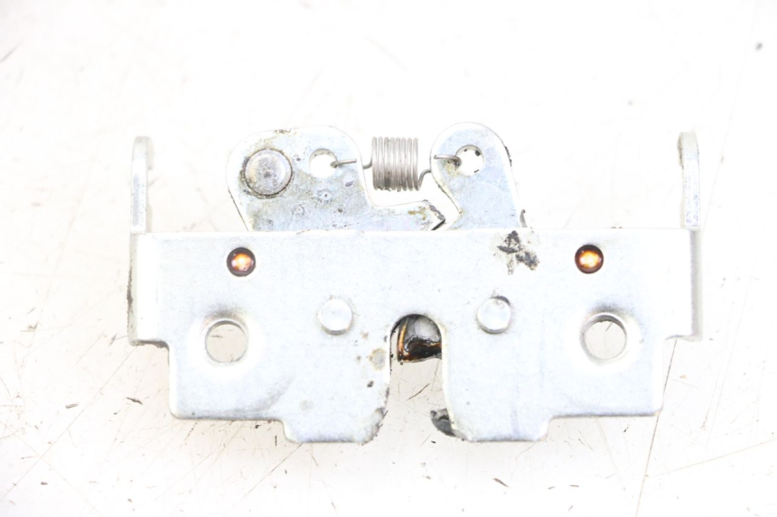 photo de Zamek siedzenia YAMAHA NEO'S NEOS 2T EASY 50 (2013 - 2016) - Zoom stanu zużycia