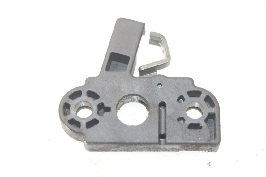 photo de Zamek siedzenia YAMAHA YP MAJESTY 125 (1998 - 2001) - Widok główny