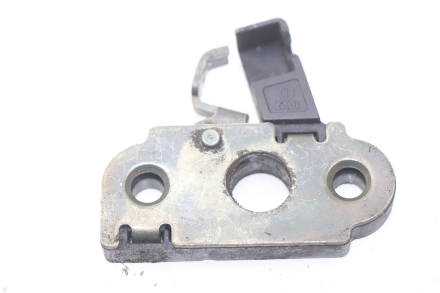 photo de Zamek siedzenia YAMAHA YP MAJESTY 125 (1998 - 2001) - Zoom stanu zużycia