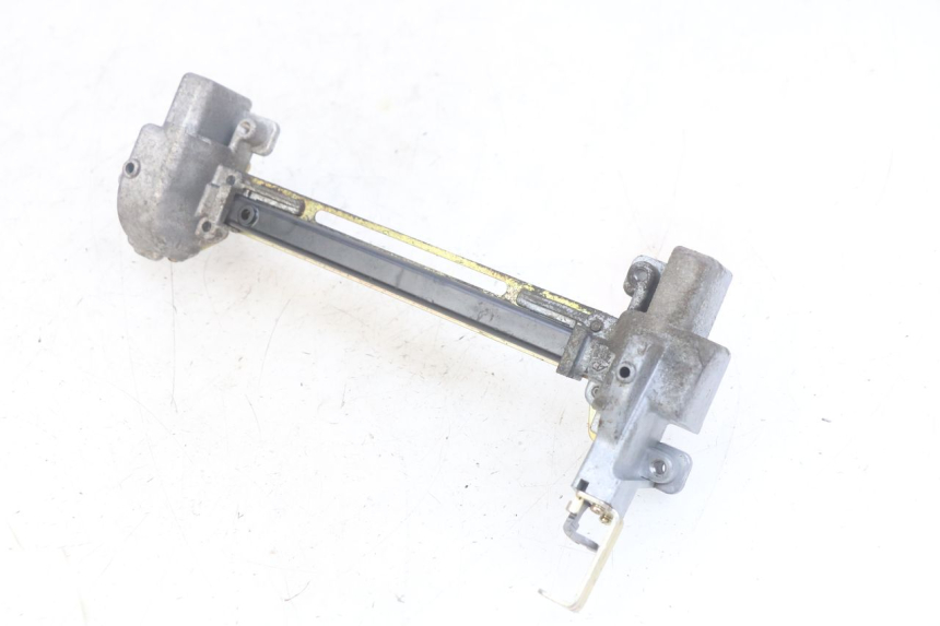 photo de Zamek siedzenia YAMAHA YP MAJESTY 400 (2004 - 2008) - Zoom stanu zużycia