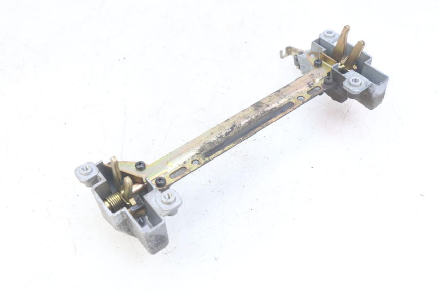 photo de Zamek siedzenia YAMAHA YP MAJESTY 400 (2004 - 2008) - Inny kąt widzenia