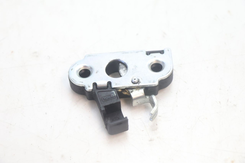 photo de ZAMEK SIEDZENIA YAMAHA YP MAJESTY 125 (2007 - 2010) - Szczegół części