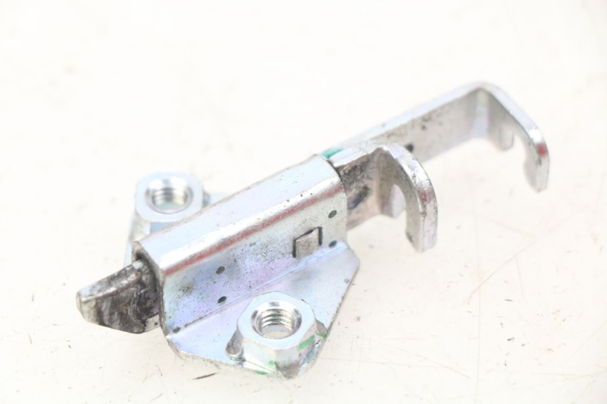 photo de Zamek siedzenia KAWASAKI Z 650 (2016 - 2019) - Zoom stanu zużycia