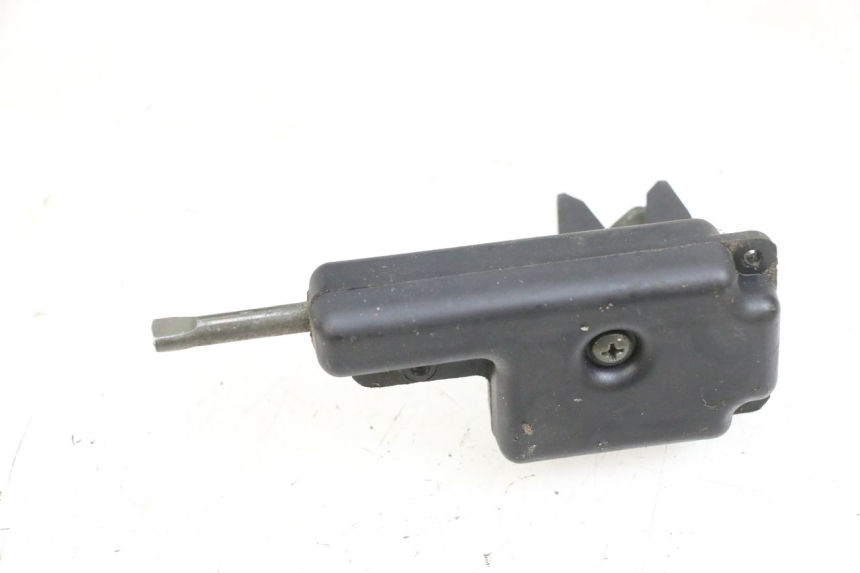 photo de ZAMEK SIEDZENIA PIAGGIO ZIP 4T 50 (2018 - 2020) - Zoom stanu zużycia