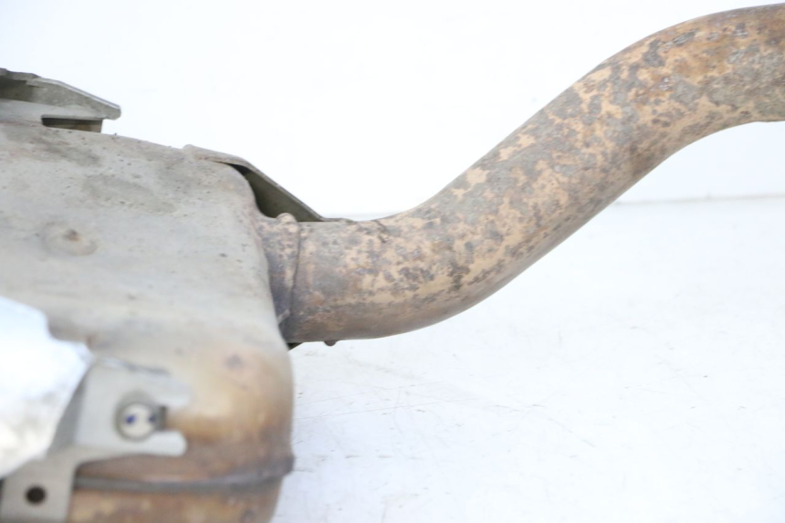 photo de TŁUMIK YAMAHA FZ6 FAZER S2 600 (2007 - 2011) - Struktura - zbliżenie