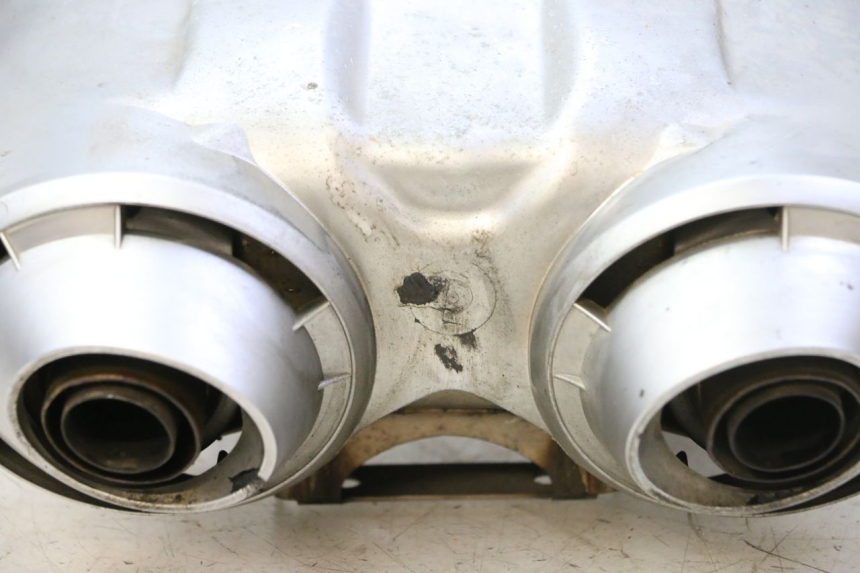 photo de TŁUMIK YAMAHA FZ6 FAZER S2 600 (2007 - 2011) - Zoom stanu zużycia