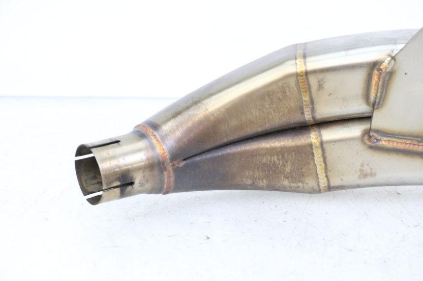 photo de TŁUMIK SUZUKI GSR 750 (2011 - 2017) - Zbliżenie komponentów