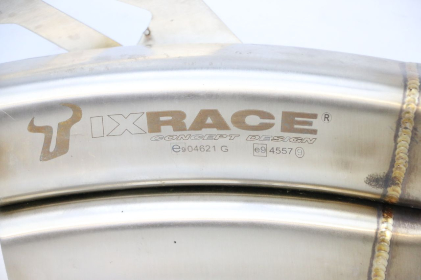 photo de TŁUMIK SUZUKI GSR 750 (2011 - 2017) - Struktura - zbliżenie