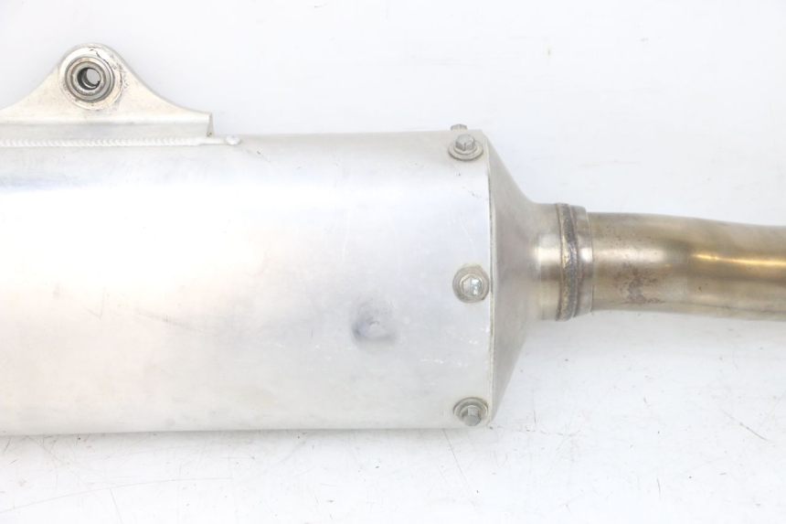 photo de TŁUMIK KAWASAKI KXF KX-F 250 (2017 - 2019) - Struktura - zbliżenie