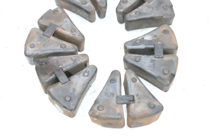 photo de TULEJA AMORTYZUJĄCA ZĘBATKĘ YAMAHA FJR ABS 1300 (2006 - 2012) - Zbliżenie techniczne