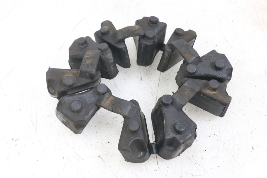 photo de TULEJA AMORTYZUJĄCA ZĘBATKĘ TRIUMPH SPEED TRIPLE T301 900 (1994 - 1996) - Punkty mocowania