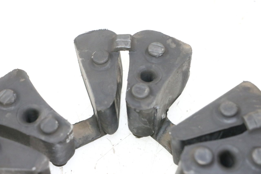 photo de TULEJA AMORTYZATORA KORONY TRIUMPH SPRINT 900 (1995 - 1998) - Punkty mocowania