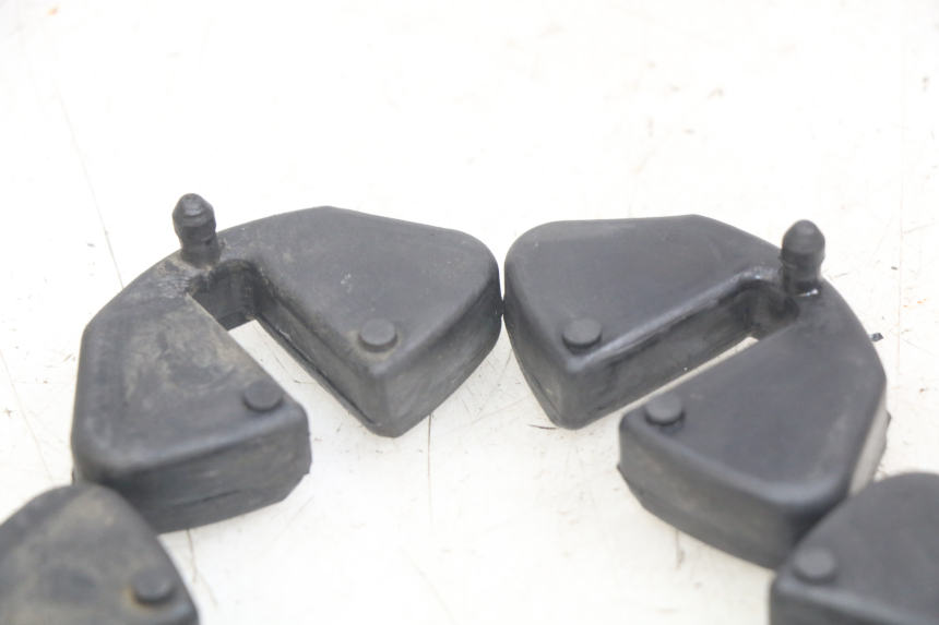 photo de TULEJA AMORTYZUJĄCA ZĘBATKĘ SUZUKI SV N 650 (1999 - 2002) - Szczegół części