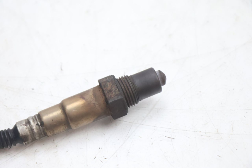 photo de SONDA LAMBDA GILERA GP 800 (2007 - 2013) - Zbliżenie techniczne