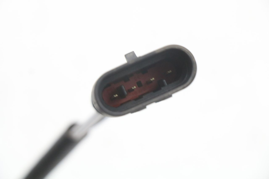 photo de SONDA LAMBDA MOTO GUZZI NORGE 8V GT 1200 (2011 - 2016) - Zbliżenie techniczne