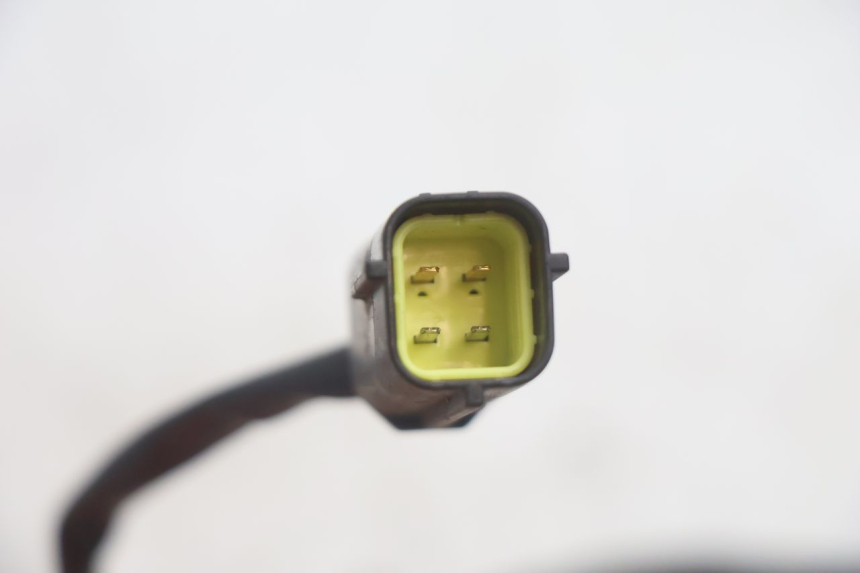 photo de SONDA LAMBDA PEUGEOT SATELIS 125 (2013 - 2018) - Zbliżenie techniczne