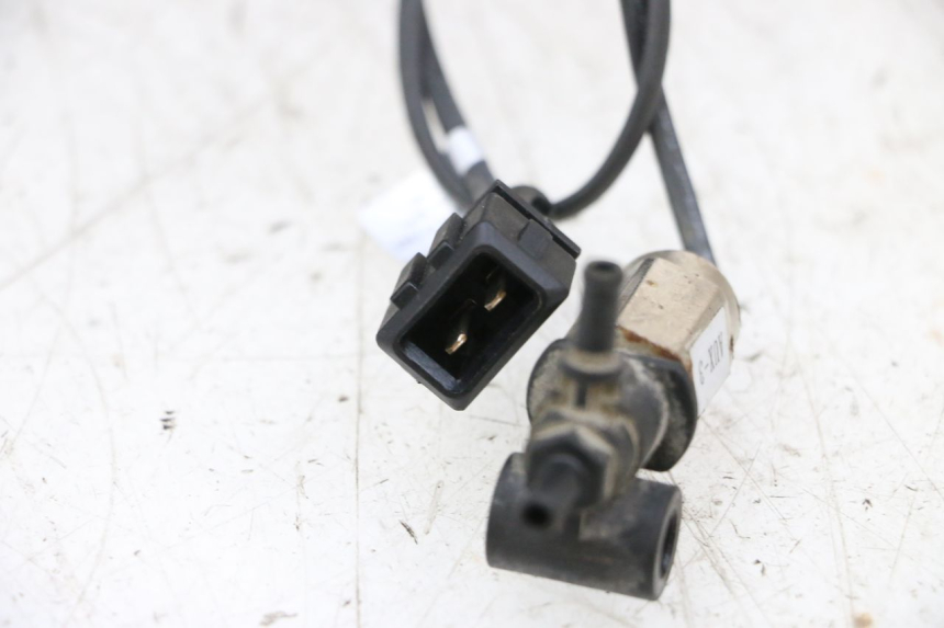 photo de CZUJNIK CIŚNIENIA POWIETRZA KYMCO AGILITY 4T 50 (2018 - 2022) - Inny kąt widzenia