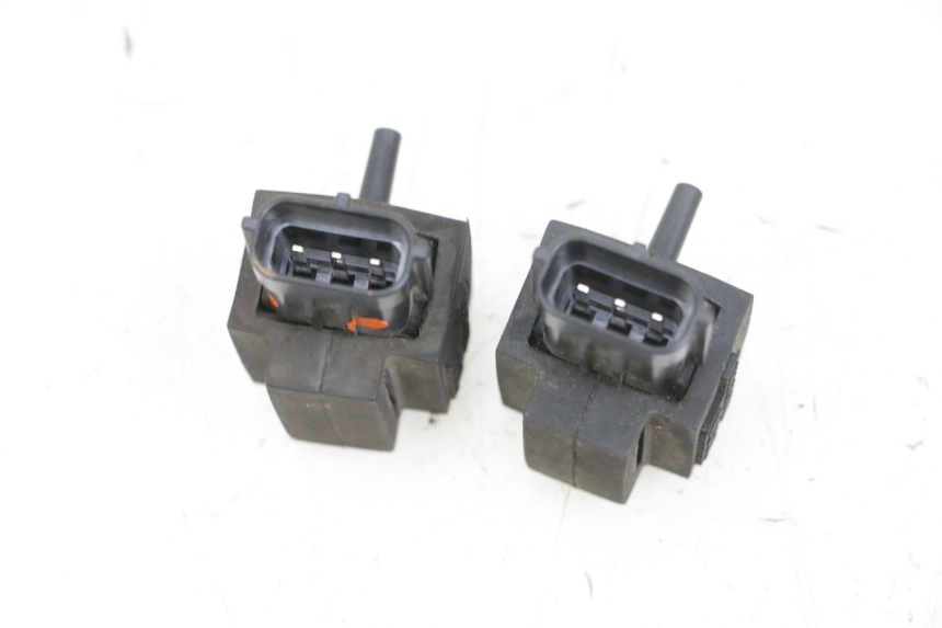 photo de CZUJNIK CIŚNIENIA POWIETRZA SUZUKI BURGMAN 650 (2013 - 2020) - Szczegół części