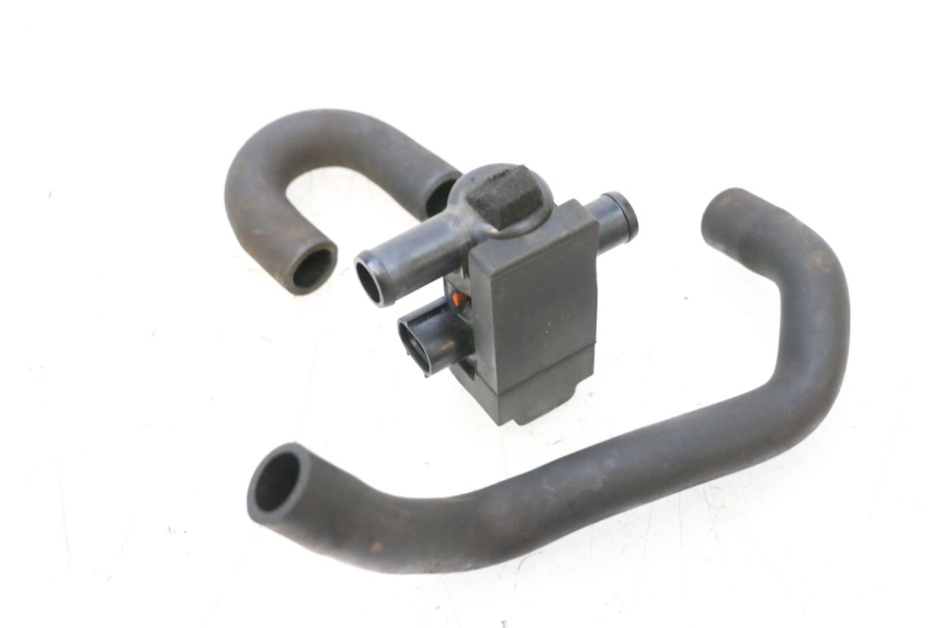 photo de CZUJNIK CIŚNIENIA POWIETRZA KAWASAKI ER-6 ER6 F ABS 650 (2012 - 2016) - Zbliżenie techniczne