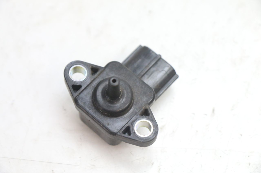 photo de CZUJNIK CIŚNIENIA POWIETRZA YAMAHA FJR 1300 (2001 - 2005) - Zoom stanu zużycia