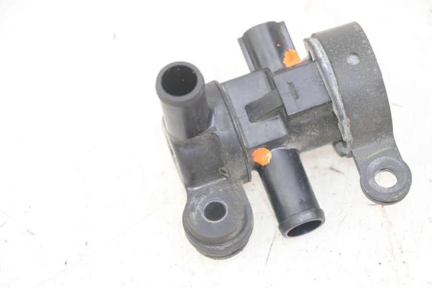 photo de CZUJNIK CIŚNIENIA POWIETRZA HONDA FORZA ABS 300 (2013 - 2017) - Zbliżenie techniczne