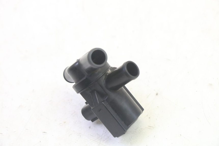 photo de CZUJNIK CIŚNIENIA POWIETRZA YAMAHA FZ6 N FAZER 600 (2004 - 2006) - Inny kąt widzenia