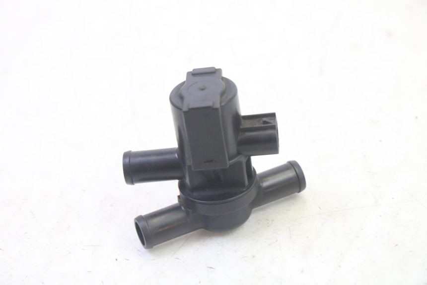 photo de CZUJNIK CIŚNIENIA POWIETRZA YAMAHA FZ6 N FAZER 600 (2004 - 2006) - Zbliżenie techniczne