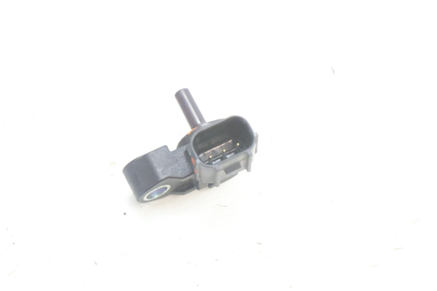 photo de CZUJNIK CIŚNIENIA POWIETRZA YAMAHA FZ8 800 (2010 - 2016) - Zbliżenie techniczne
