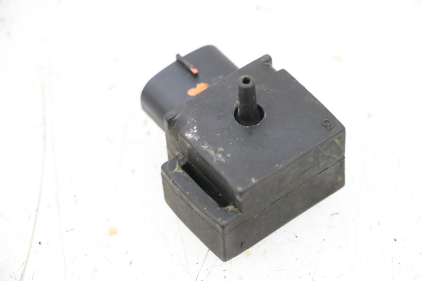 photo de CZUJNIK CIŚNIENIA POWIETRZA SUZUKI GSXR GSX-R 1000 (2003 - 2004) - Szczegół części