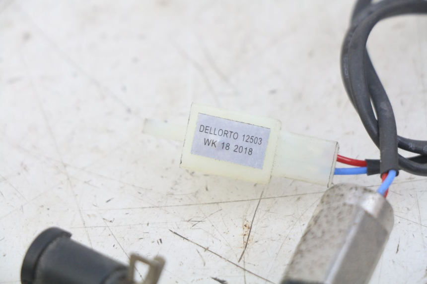 photo de CZUJNIK CIŚNIENIA POWIETRZA EUROCKA GTR 50 (2007 - 2017) - Inny kąt widzenia