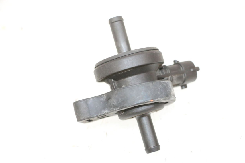 photo de CZUJNIK CIŚNIENIA POWIETRZA PIAGGIO MP3 HPE 300 (2019 - 2026) - Zbliżenie techniczne