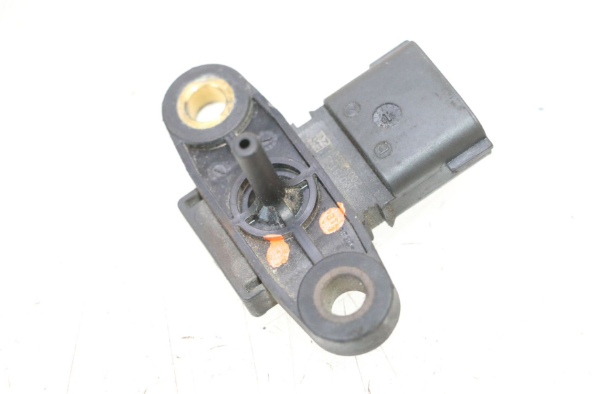 photo de CZUJNIK CIŚNIENIA POWIETRZA PEUGEOT SATELIS COMPRESSOR K15 125 (2006 - 2009) - Inny kąt widzenia