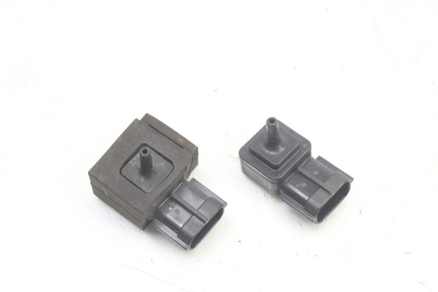 photo de CZUJNIK CIŚNIENIA POWIETRZA SUZUKI GSR 750 (2011 - 2017) - Szczegół części