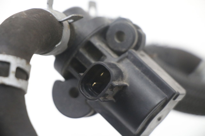 photo de CZUJNIK CIŚNIENIA POWIETRZA SUZUKI GSX F GSXF 650 (2007 - 2015) - Inny kąt widzenia