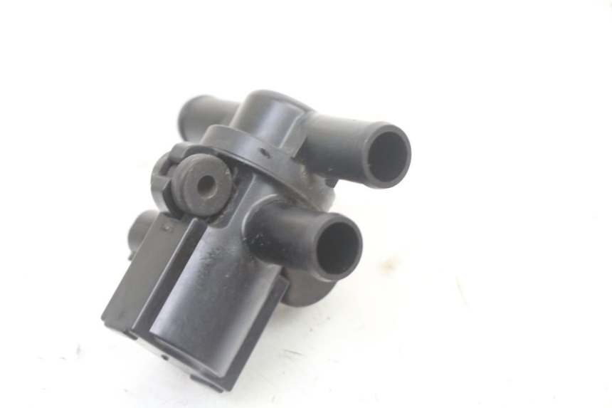 photo de CZUJNIK CIŚNIENIA POWIETRZA SUZUKI GSX F GSXF 650 (2007 - 2015) - Inny kąt widzenia