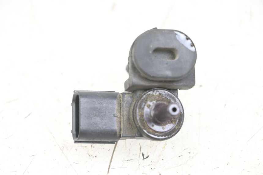 photo de CZUJNIK CIŚNIENIA POWIETRZA KAWASAKI VERSYS ABS 650 (2015 - 2018) - Zoom stanu zużycia