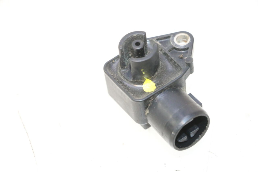 photo de CZUJNIK CIŚNIENIA POWIETRZA HONDA VFR FI RC46 800 (1998 - 2001) - Zbliżenie techniczne