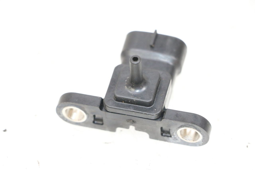 photo de CZUJNIK CIŚNIENIA POWIETRZA YAMAHA X-MAX XMAX 125 (2010 - 2013) - Inny kąt widzenia