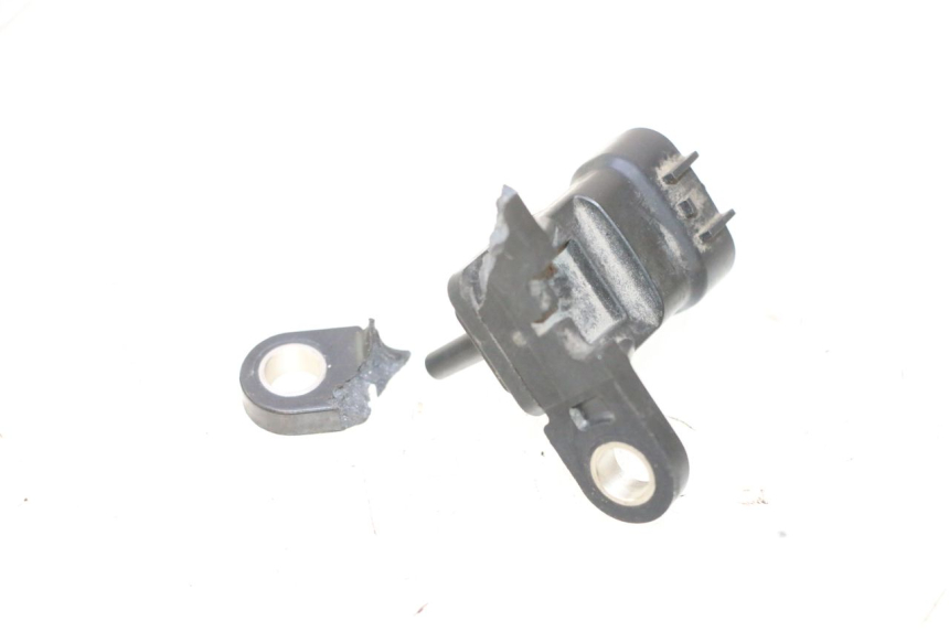 photo de CZUJNIK CIŚNIENIA POWIETRZA YAMAHA XMAX X-MAX 125 (2006 - 2009) - Inny kąt widzenia