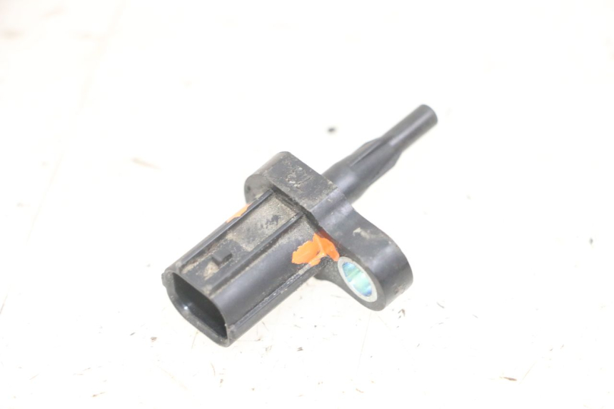 photo de CZUJNIK CIŚNIENIA POWIETRZA YAMAHA XJ6 ABS 600 (2008 - 2016) - Inny kąt widzenia