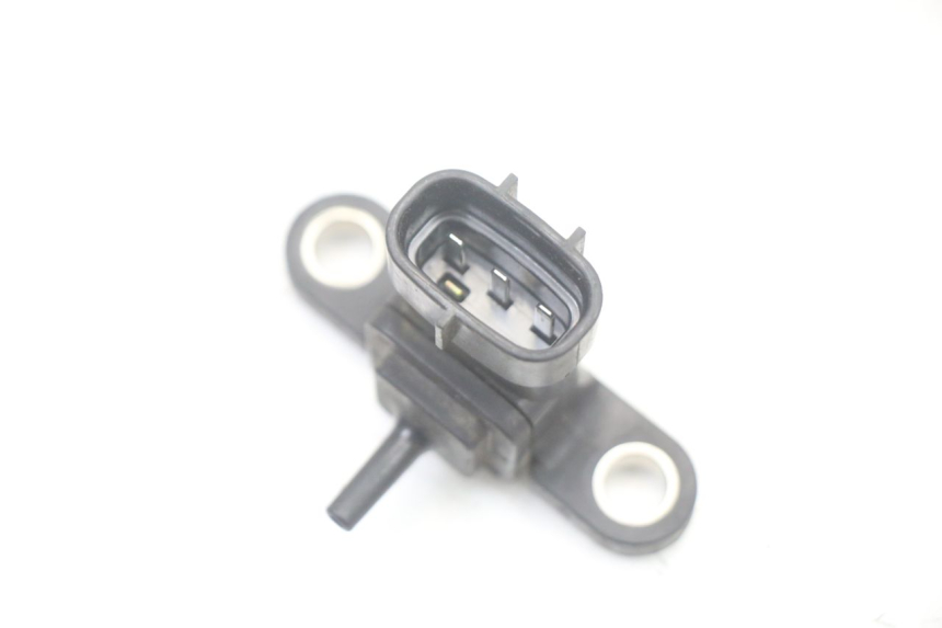 photo de CZUJNIK CIŚNIENIA POWIETRZA YAMAHA X-MAX XMAX ABS 250 (2010 - 2014) - Zbliżenie techniczne