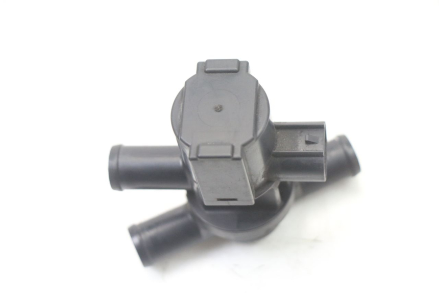 photo de CZUJNIK CIŚNIENIA POWIETRZA YAMAHA XJ6 600 (2008 - 2016) - Zbliżenie techniczne