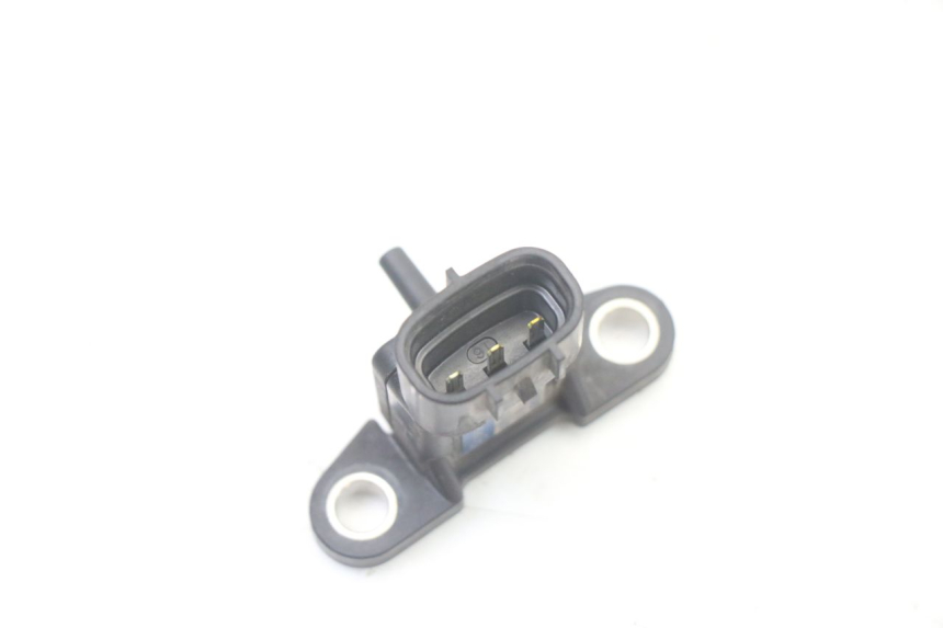 photo de CZUJNIK CIŚNIENIA POWIETRZA YAMAHA YP X-MAX XMAX 400 (2014 - 2017) - Zbliżenie techniczne