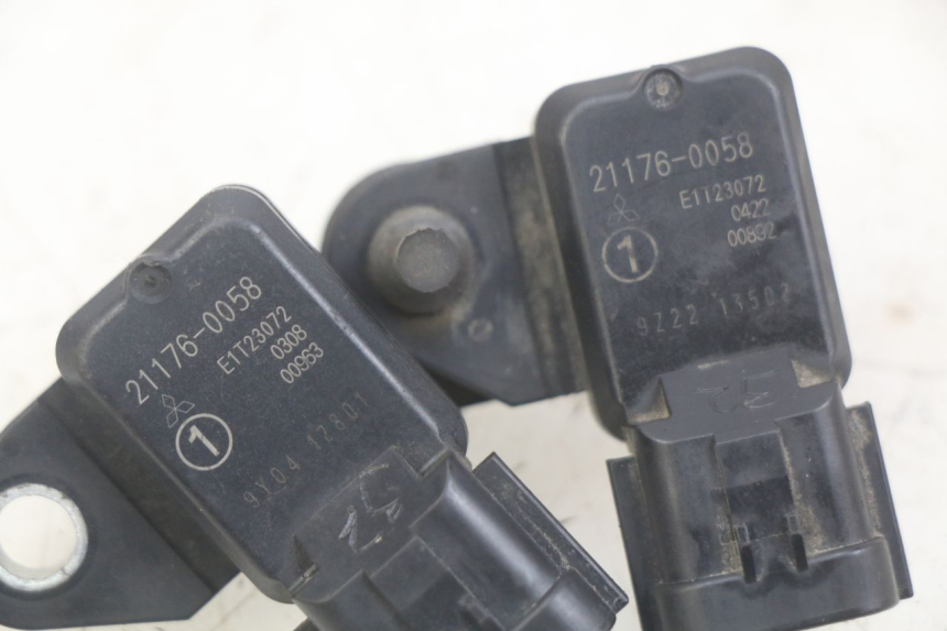 photo de CZUJNIK CIŚNIENIA POWIETRZA KAWASAKI Z 750 (2007 - 2013) - Szczegół części