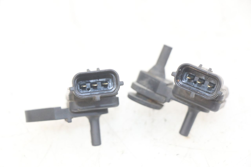 photo de CZUJNIK CIŚNIENIA POWIETRZA KAWASAKI Z 750 (2007 - 2013) - Inny kąt widzenia