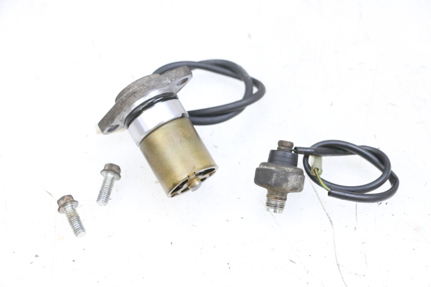 photo de CZUJNIK CIŚNIENIA OLEJU SUZUKI BURGMAN 650 (2013 - 2020) - Widok główny