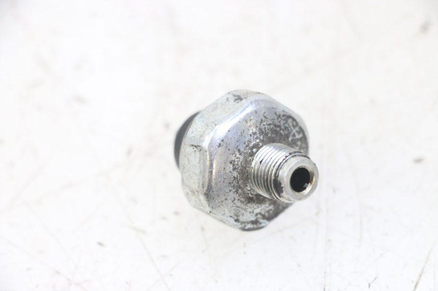 photo de CZUJNIK CIŚNIENIA OLEJU HONDA FORZA ABS 300 (2013 - 2017) - Zoom stanu zużycia